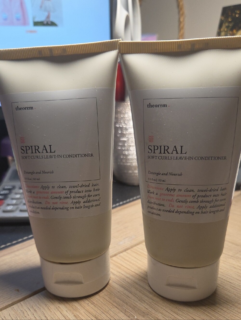 Theorem Spiral Soft Curls Leave-In Conditioner 2 Tubes